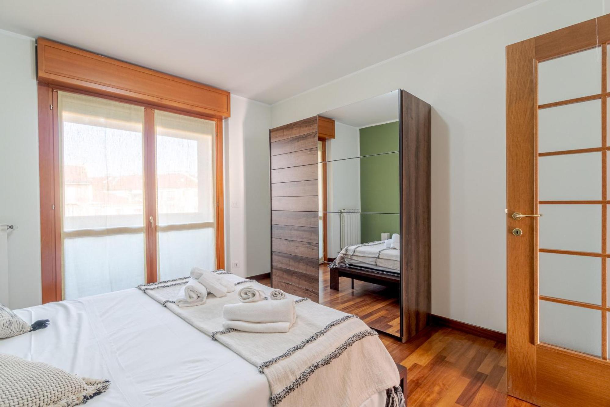 Crocetta Residence! Modern & Roomy Flat *